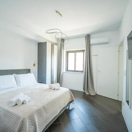 Πανσιόν Newhouse Argiro Deluxe