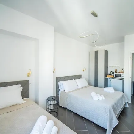 Newhouse Argiro Deluxe 3* Μπάρι